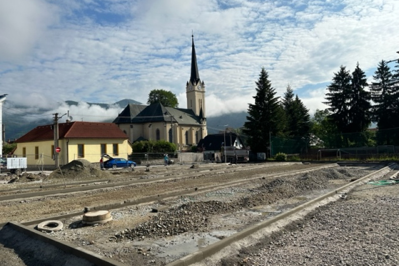 Novinky / Realizácia multifunkčnej športovej haly v meste Vrútky - foto