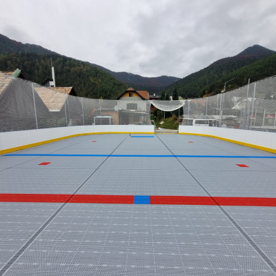 Multifunkčné hokejové ihrisko 30x15 m v obci Švošov Multifunkčné hokejové ihrisko 30x15 m v obci Švošov